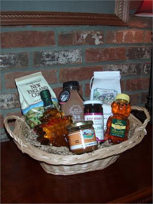 VT Gift Basket - Vermont Sugar and Spice Maple Syrup - Breakfast