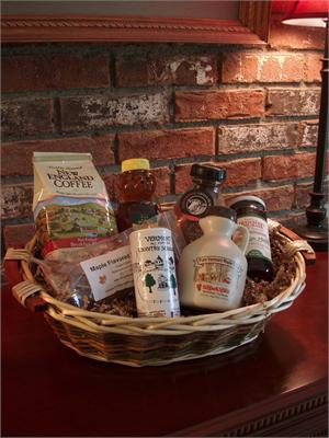 VT Gift Basket - Vermont Sugar and Spice Maple Syrup - Taste of VT