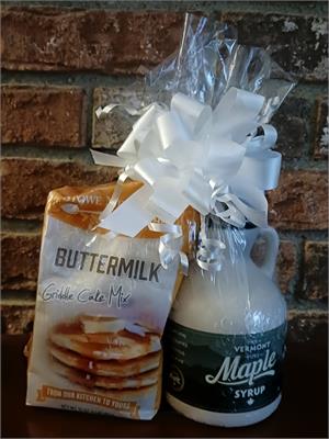 VT Gift Basket - Vermont Sugar and Spice Maple Syrup - Pancakes and Syrup